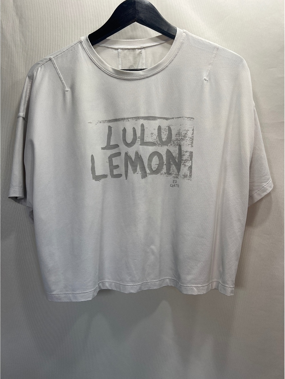 Lululemon Short Sleeve Cropped Shirt Women's XL